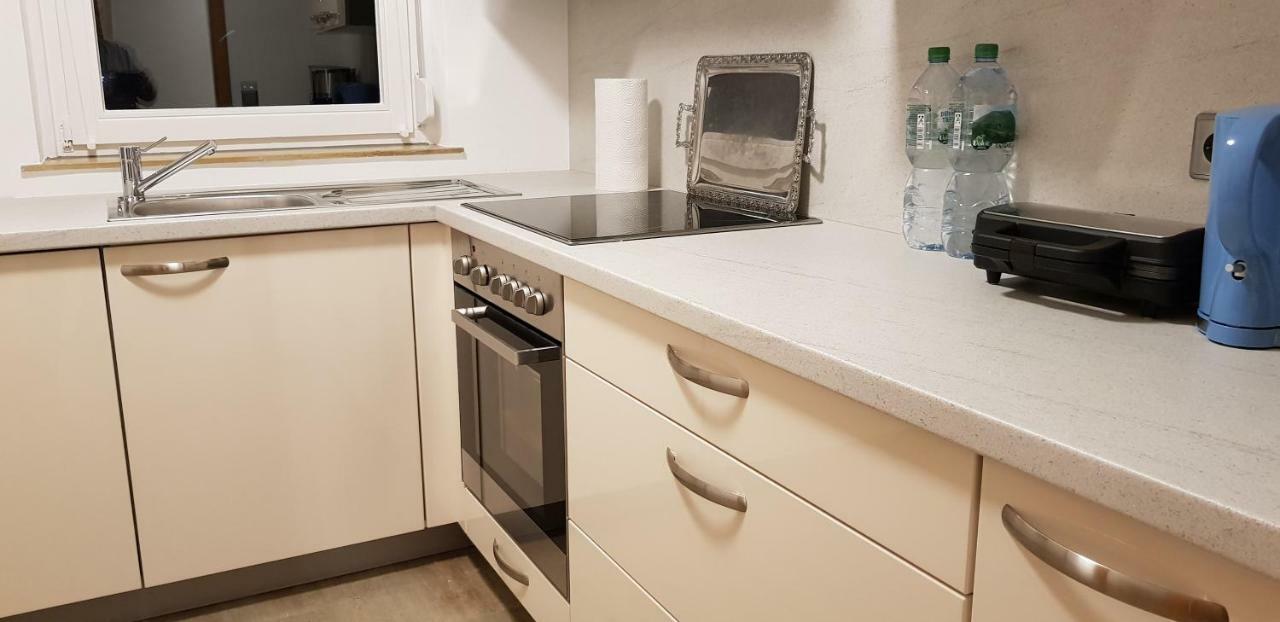 Outletcity Ferienwohnung Apartment 2 Metzingen  Luaran gambar